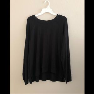 Black sweatshirt